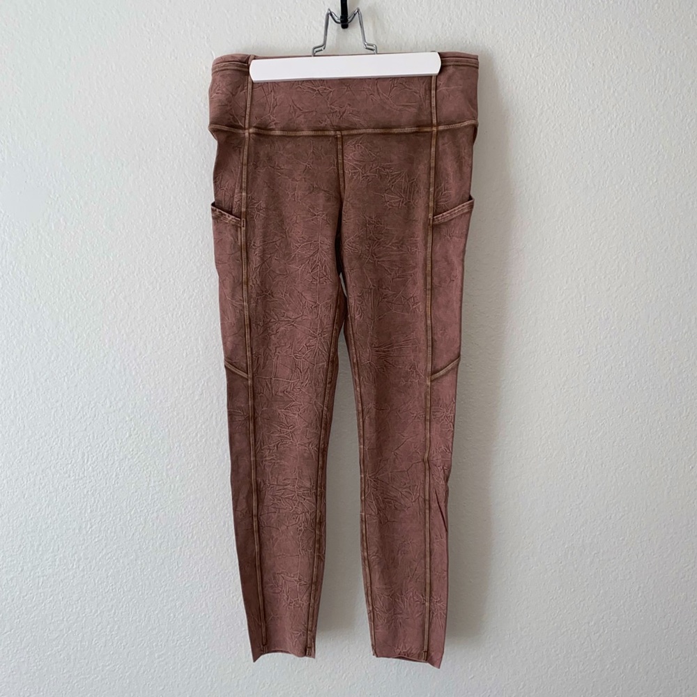 LULULEMON Leggings w/ Pockets